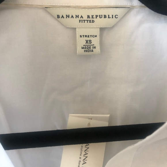 Banana Republic Essential White Button Down - Picture 6 of 10